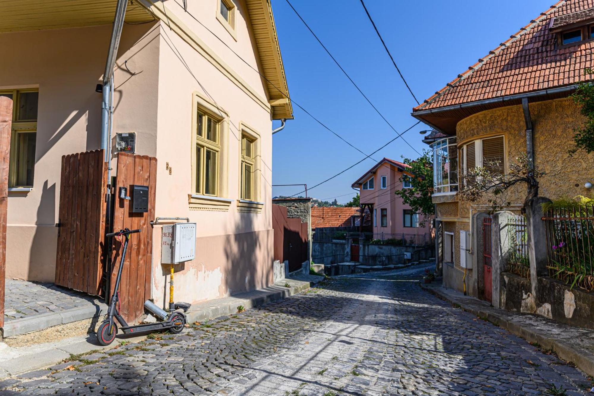 Lagom - Hot Tub Hideout Brasov Exterior photo