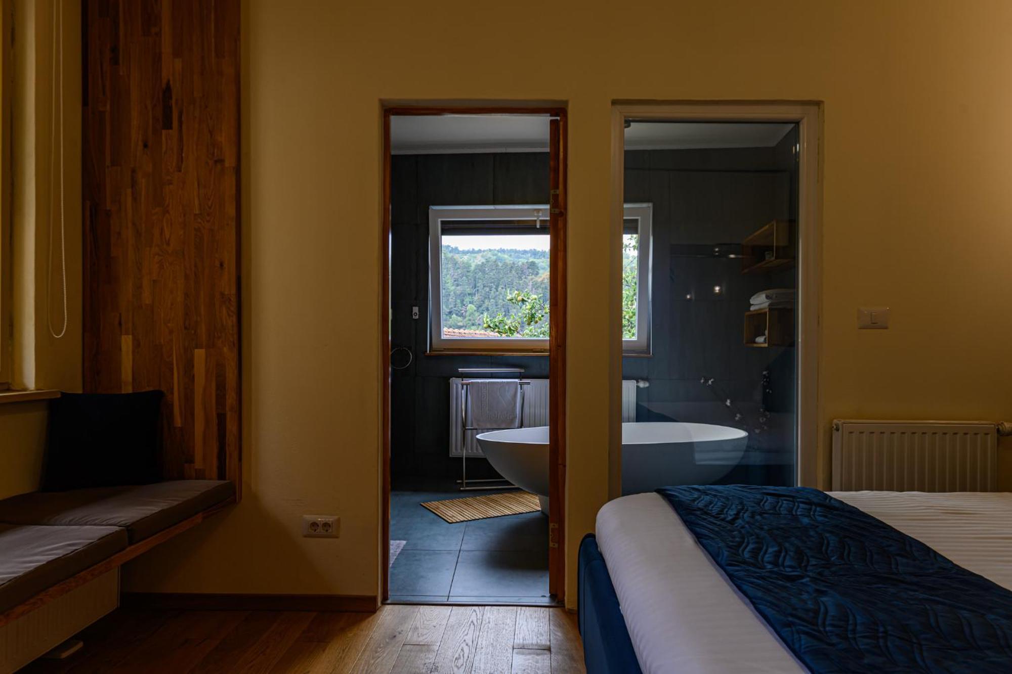 Lagom - Hot Tub Hideout Brasov Exterior photo
