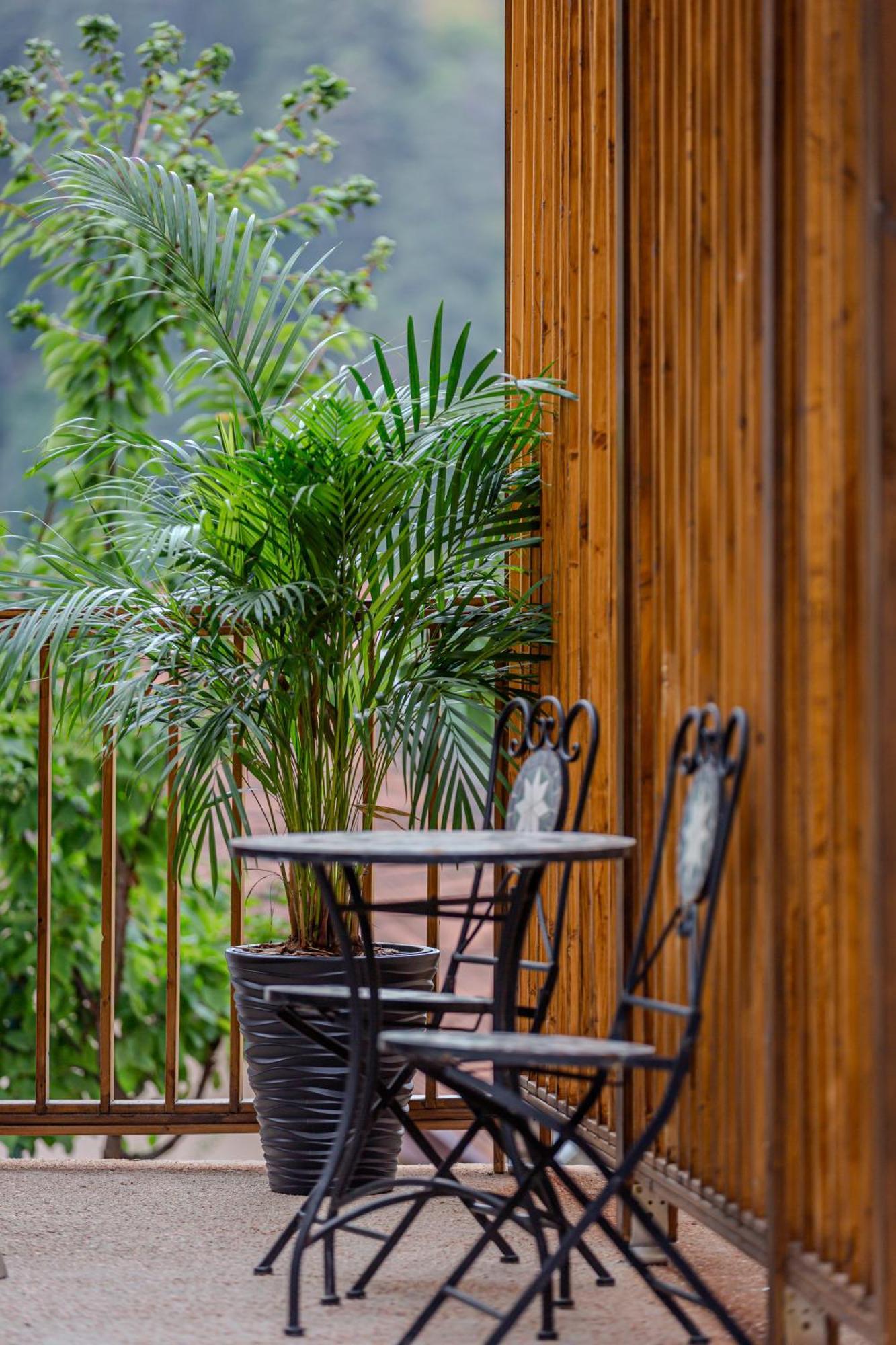Lagom - Hot Tub Hideout Brasov Exterior photo